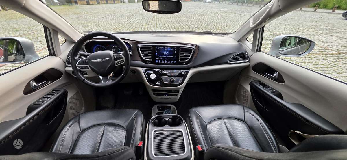 Chrysler Pacifica, 3.6 l., Минивэн