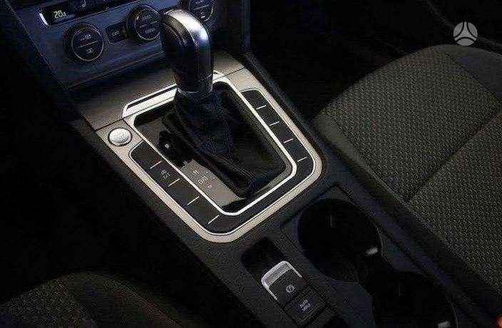Volkswagen Passat - 11