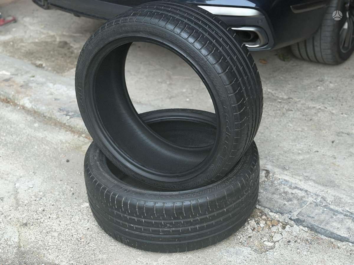 Accelera, summer 245/40 R20