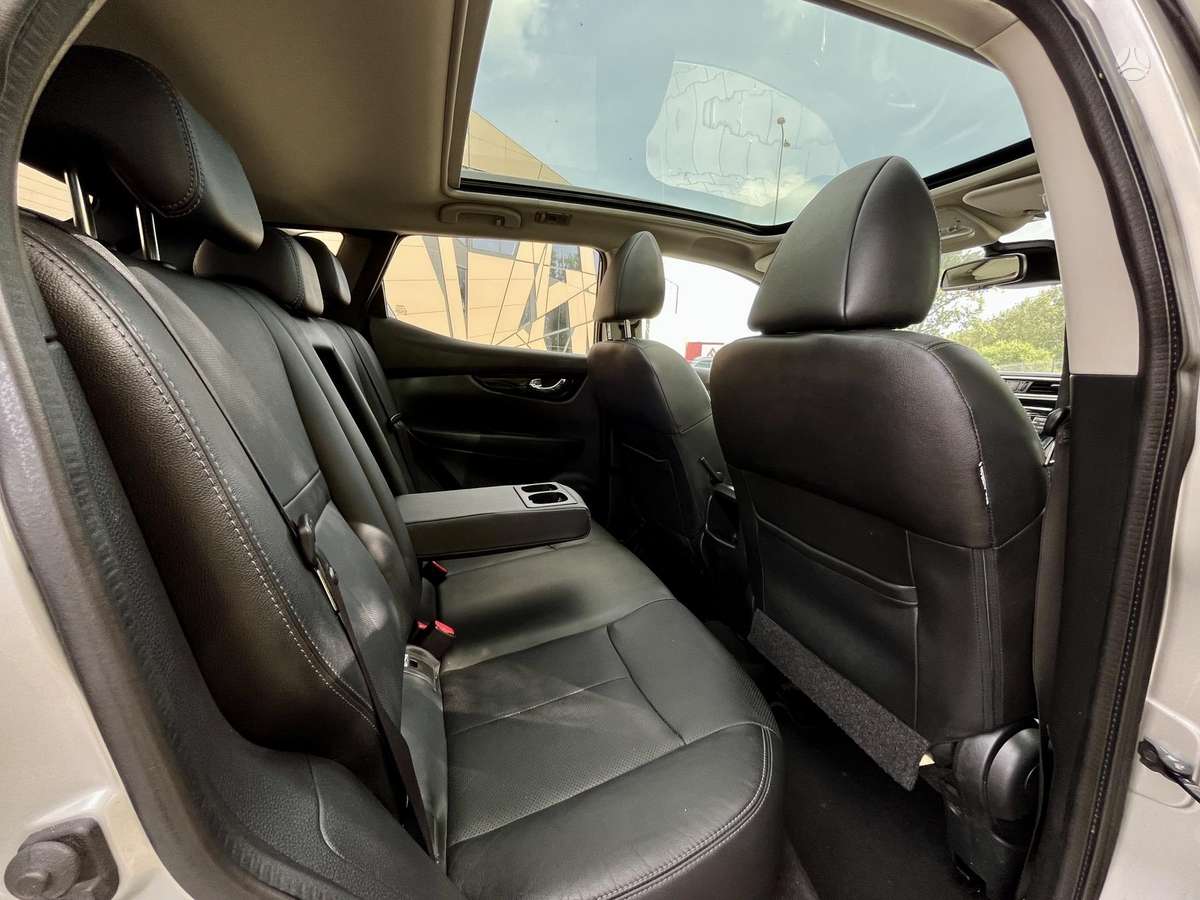 Audi Q5, off-road / crossover