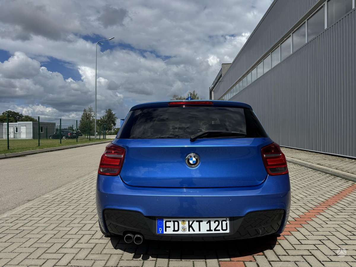 BMW 125, 2.0 l., hatchback