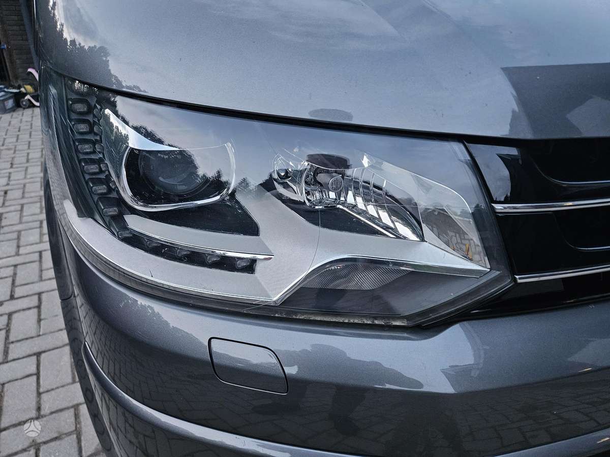 Volkswagen Multivan, 2.0 l., Минивэн
