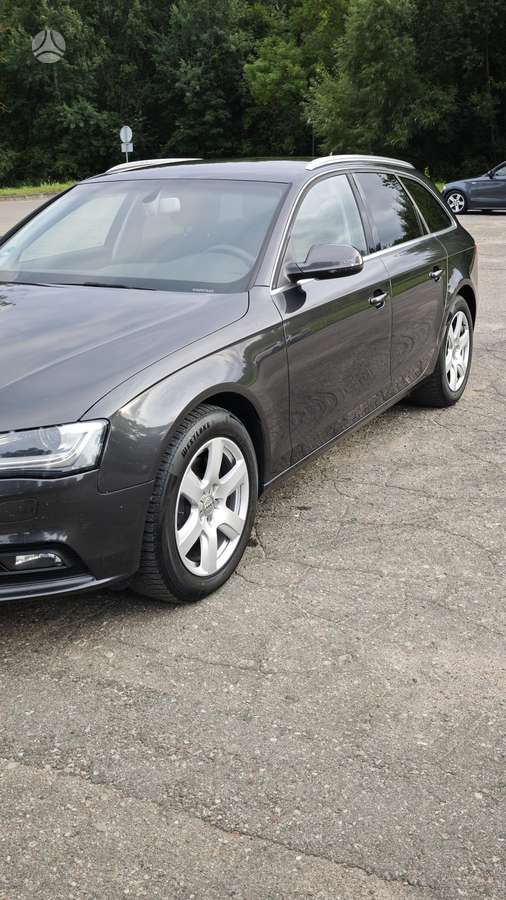 Audi A4, 1.8 l., universalas