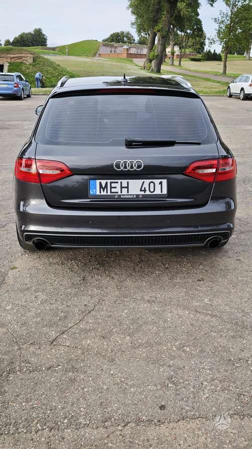 Audi A4, 1.8 l., universalas