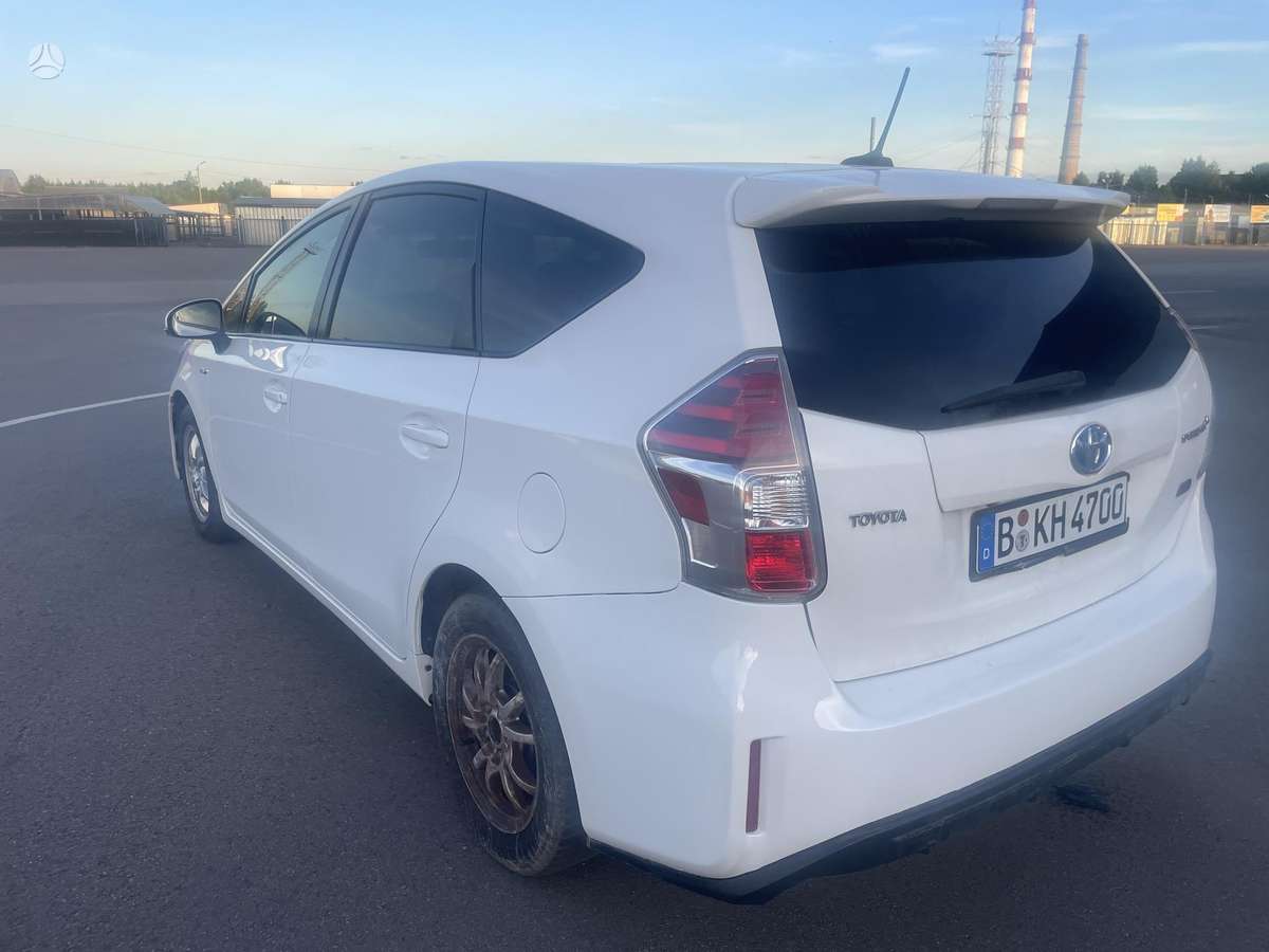 Toyota Prius+ - 7