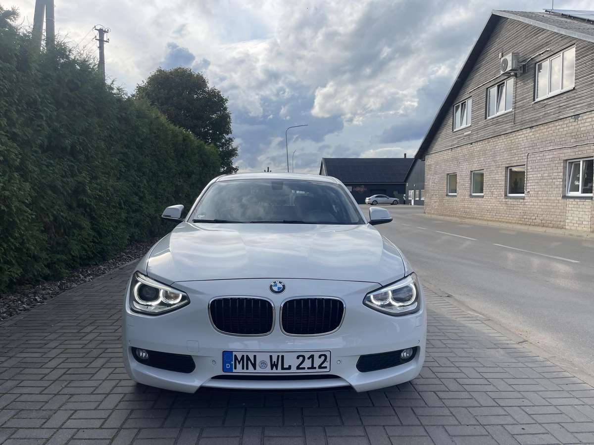 BMW 116, 2.0 l., Хэтчбек