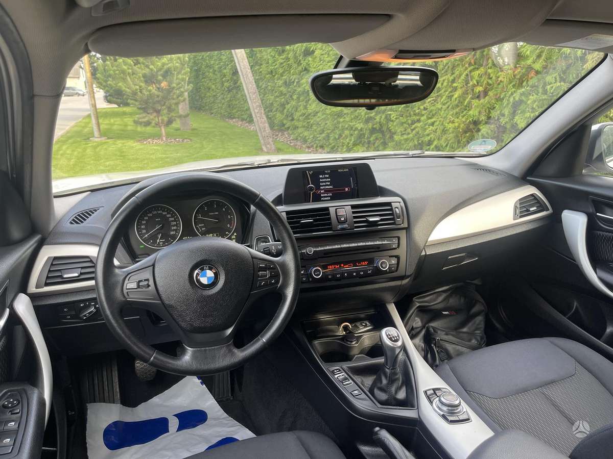 BMW 116, 2.0 l., hatchback