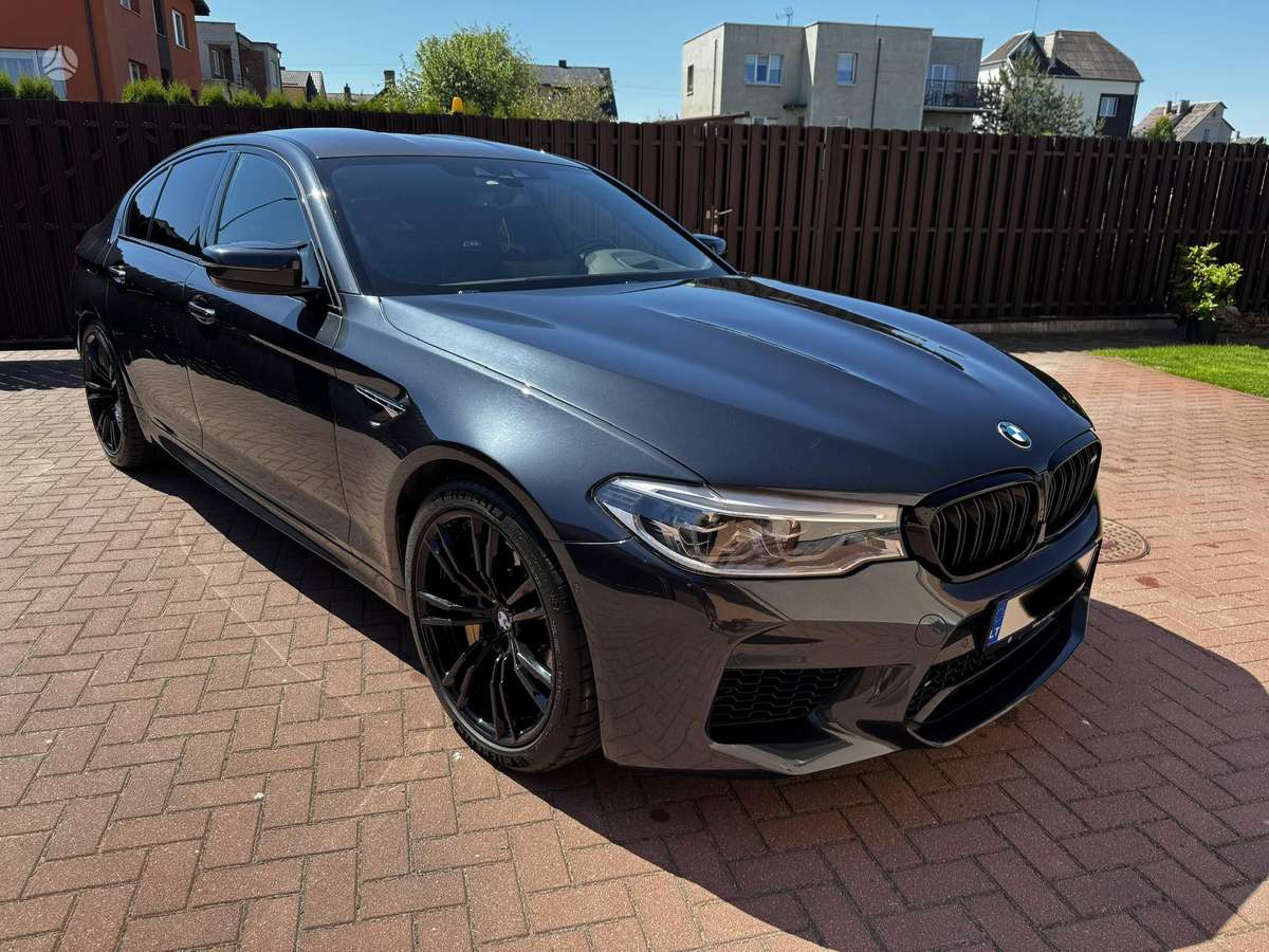 BMW M5, 4.4 l., Седан