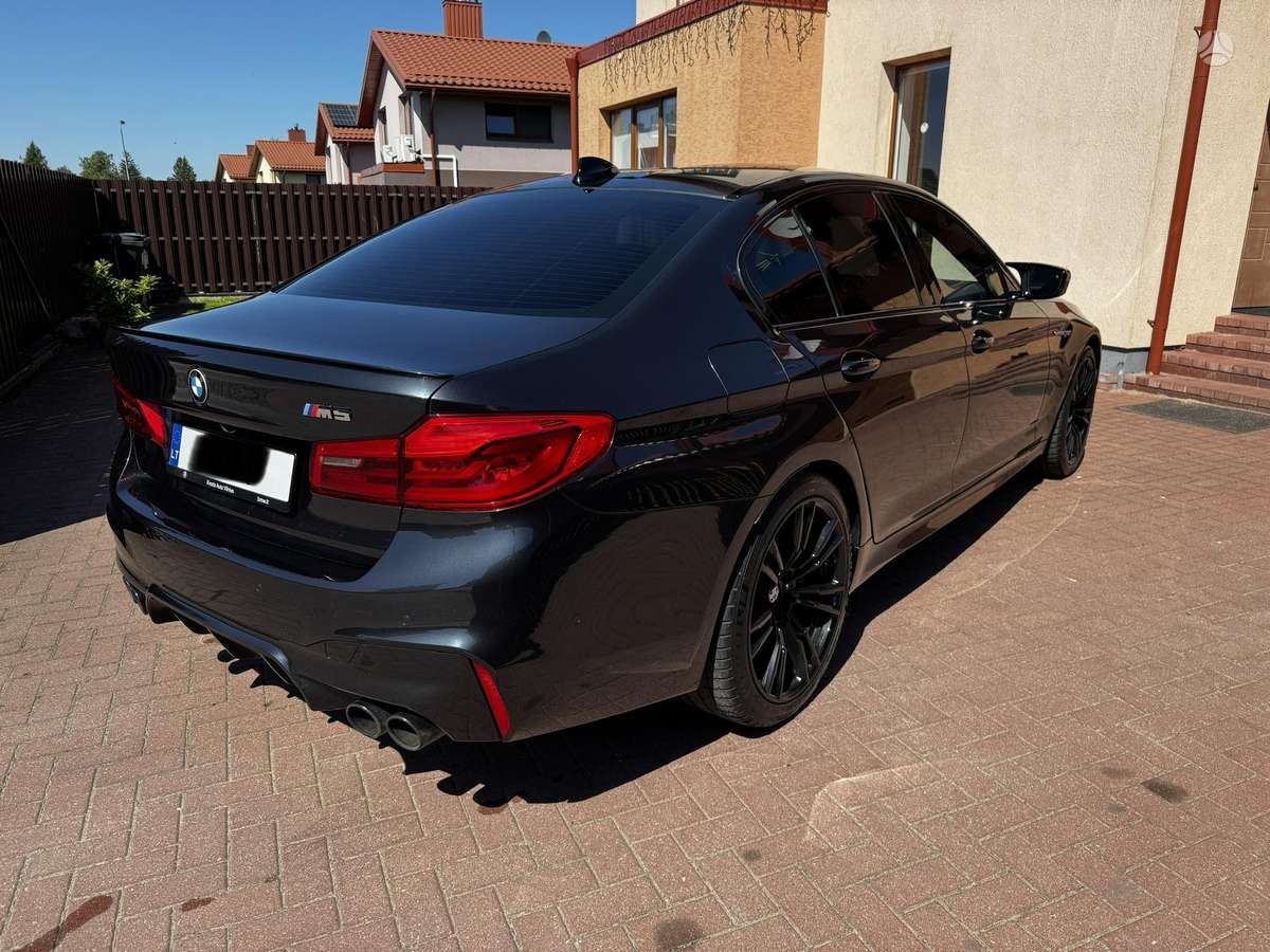 BMW M5, 4.4 l., Седан