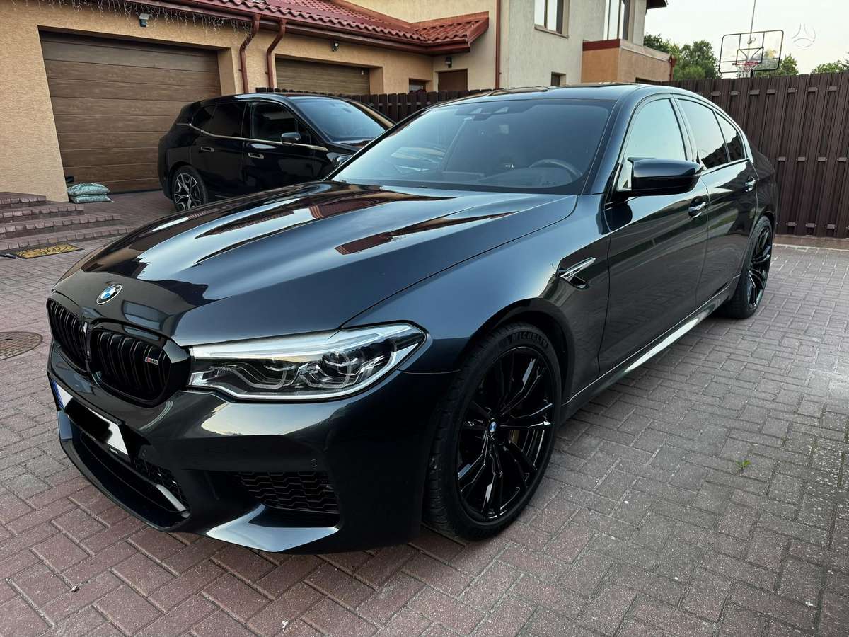 BMW M5, 4.4 l., Седан