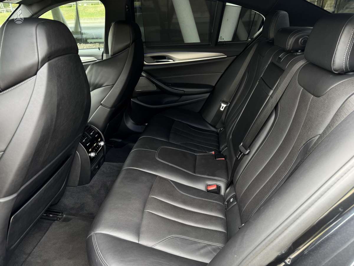 BMW M5, 4.4 l., Седан