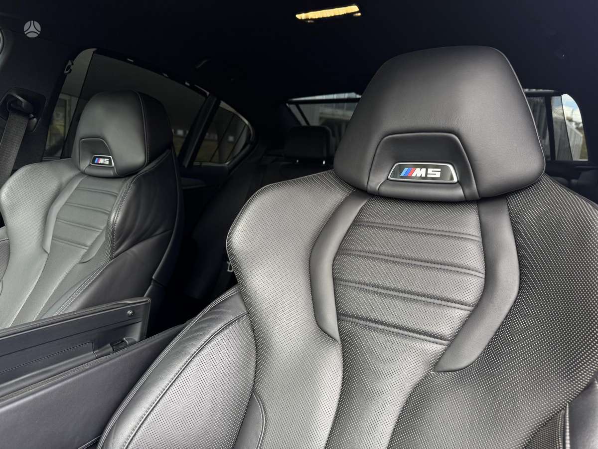 BMW M5, 4.4 l., Седан