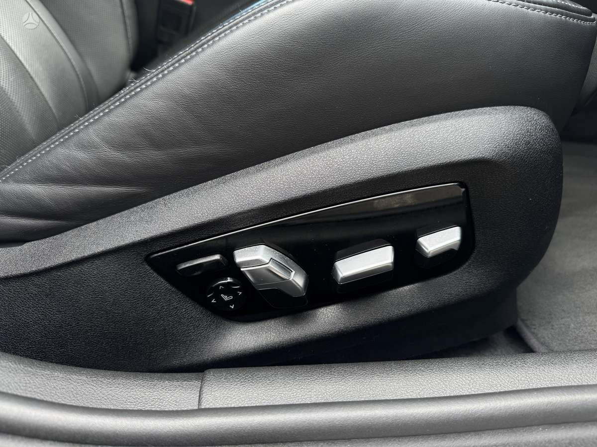 BMW M5, 4.4 l., Седан