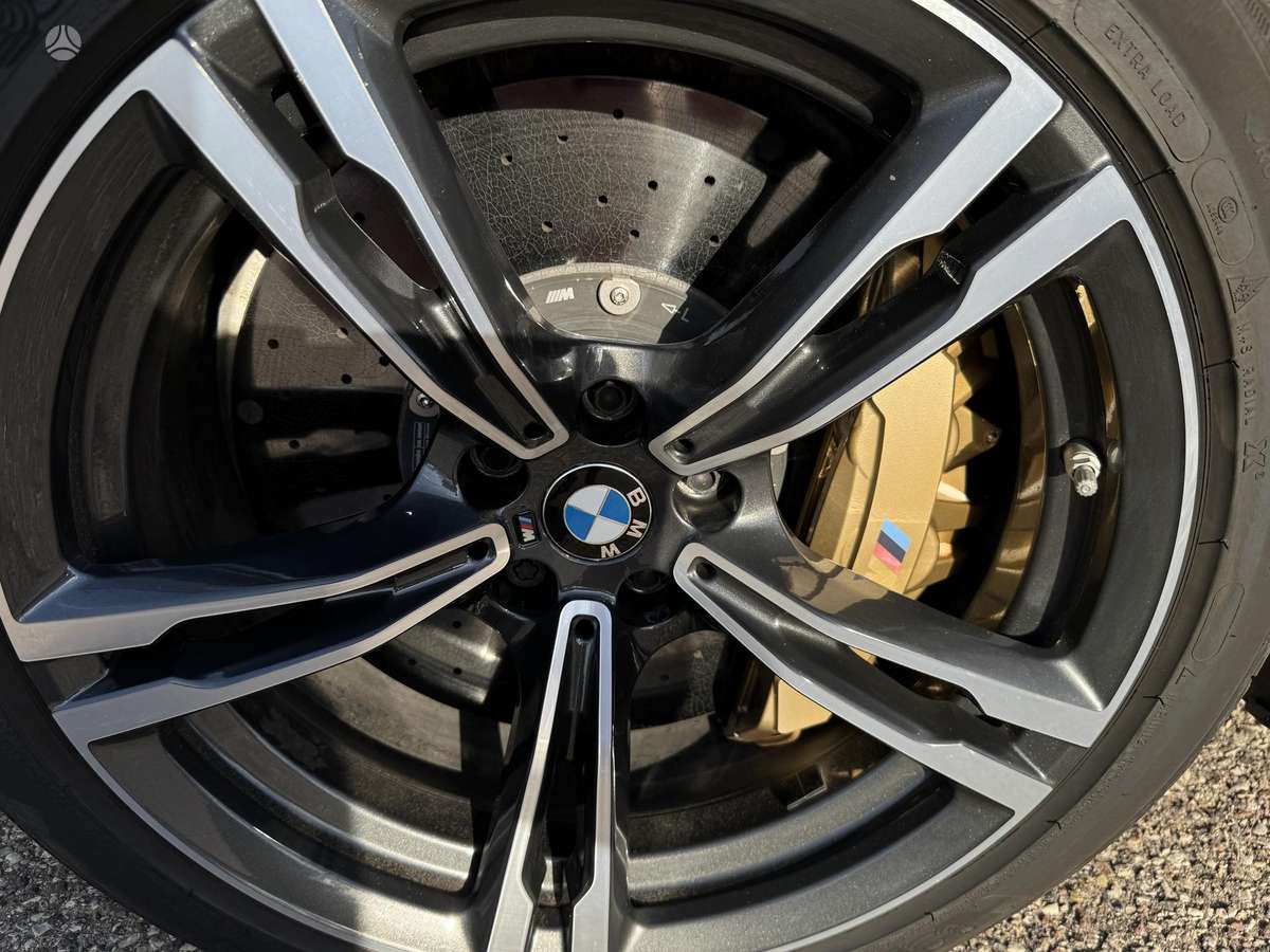 BMW M5, 4.4 l., Седан