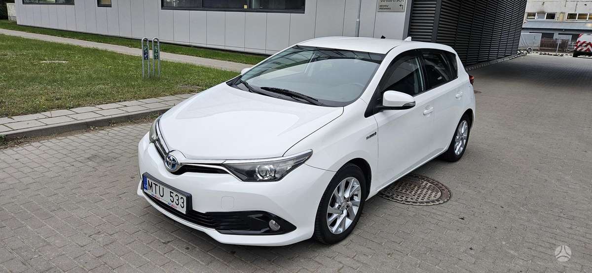 Toyota Auris - 2