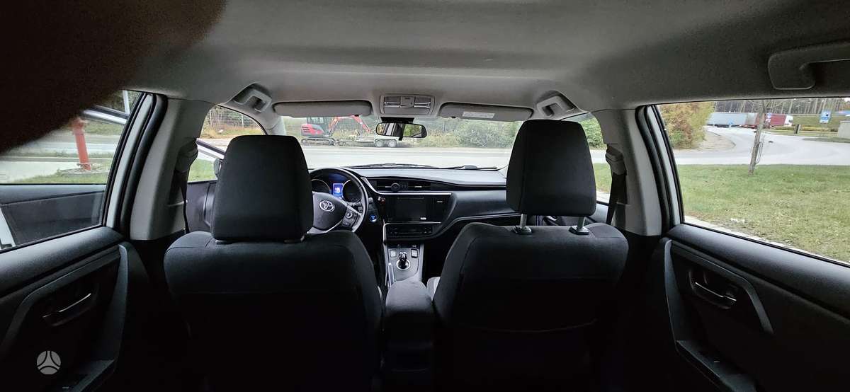 Toyota Auris - 11