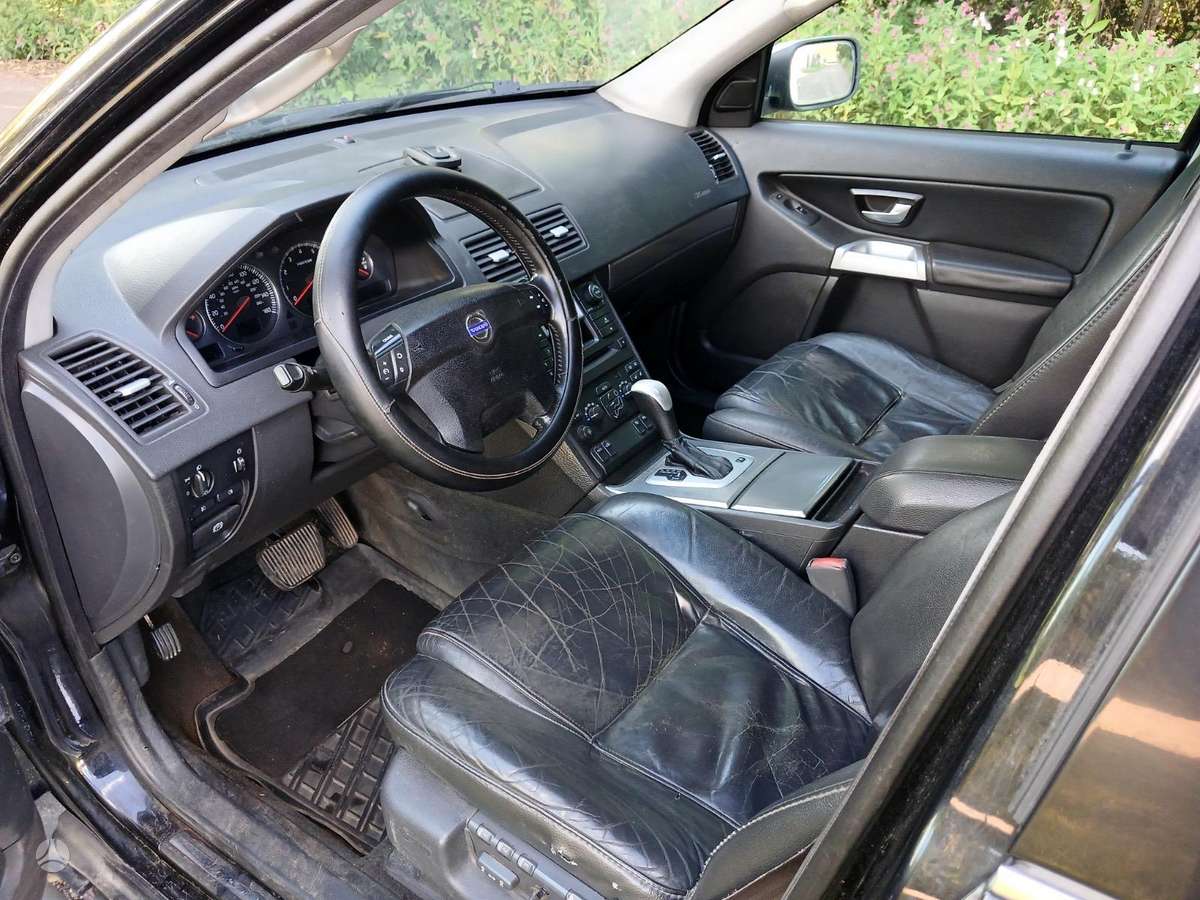 Volvo XC90 - 8