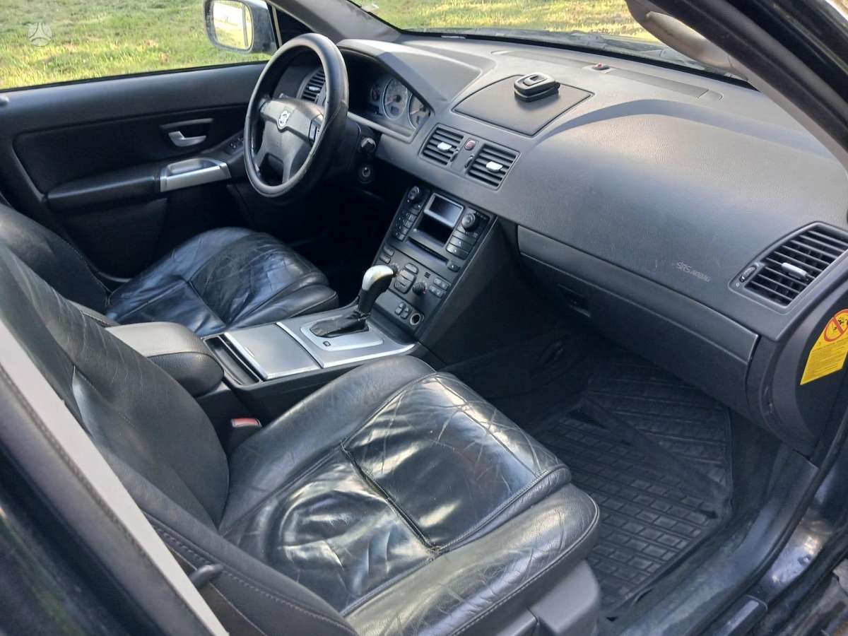 Volvo XC90 - 9