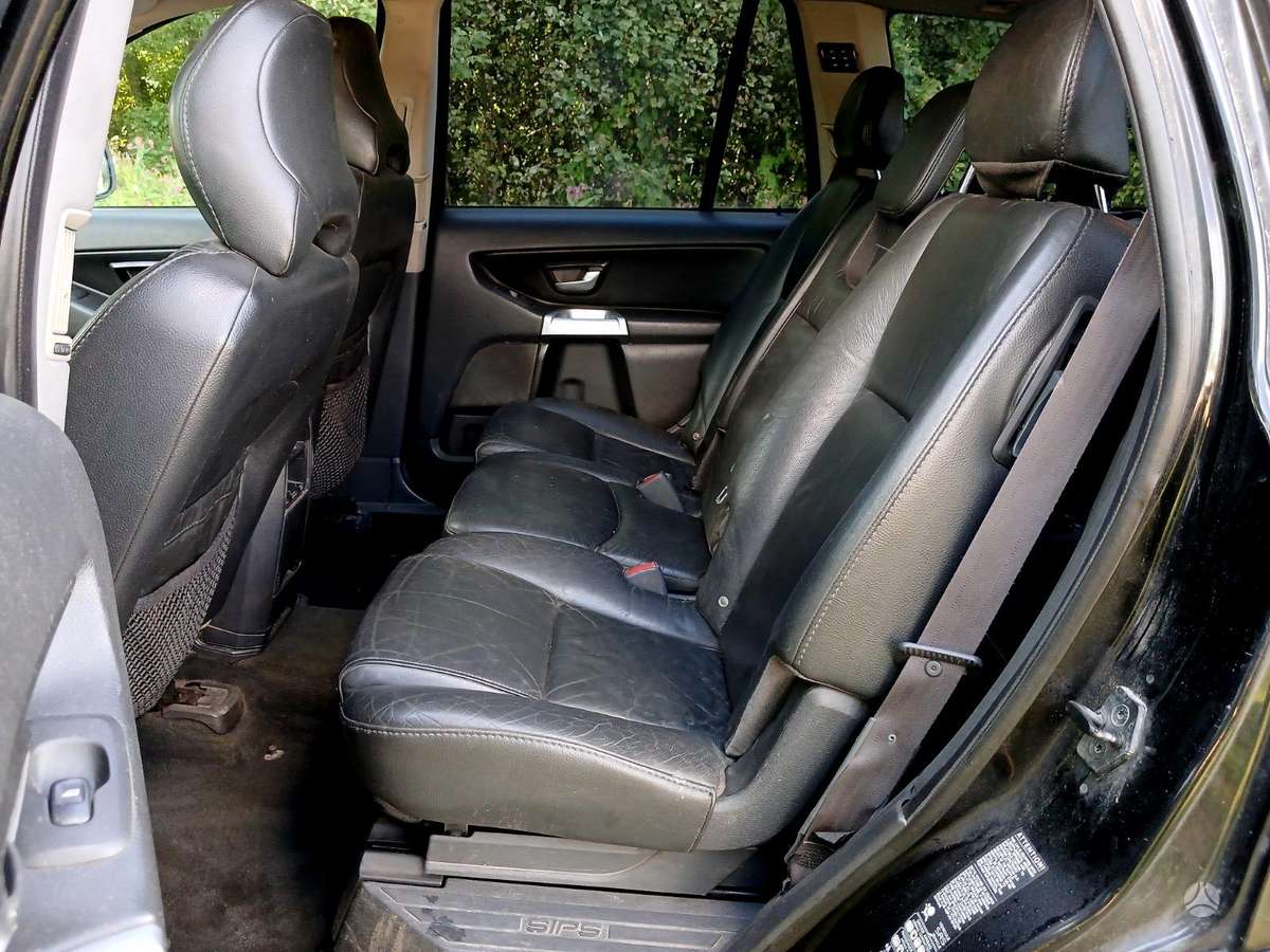 Volvo XC90 - 10