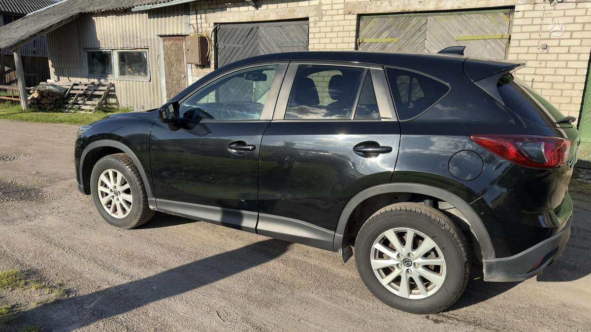 Mazda CX-5, 2.2 l., off-road / crossover