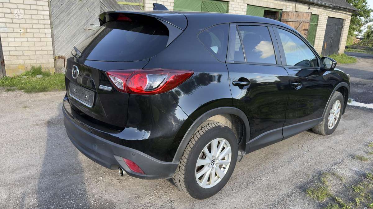 Mazda CX-5, 2.2 l., off-road / crossover