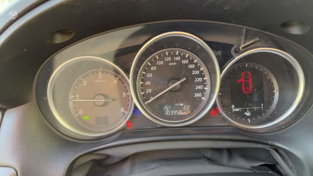 Mazda CX-5, 2.2 l., off-road / crossover