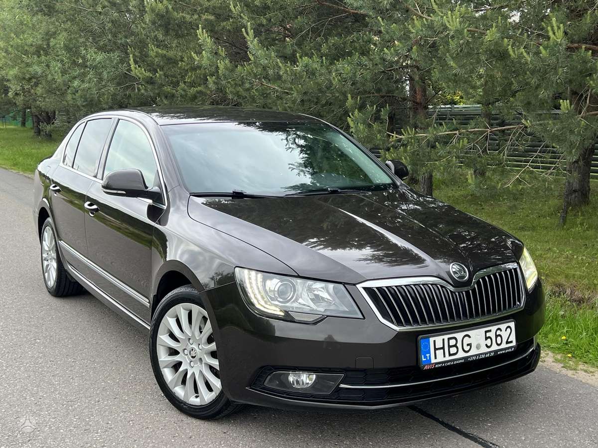 Skoda Superb, 2.0 l., Седан