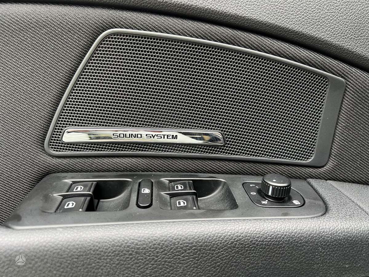 Skoda Superb, 2.0 l., Седан