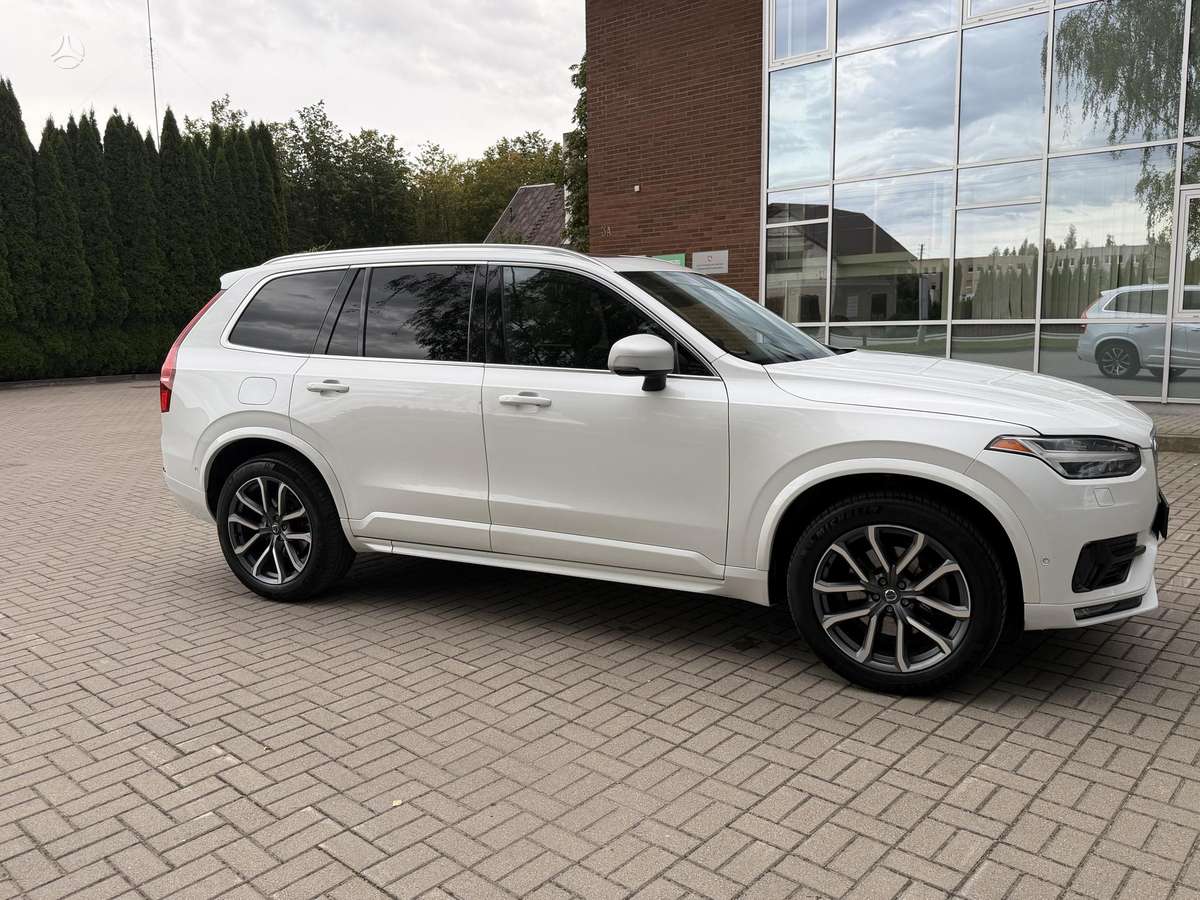 Volvo XC90 - 9