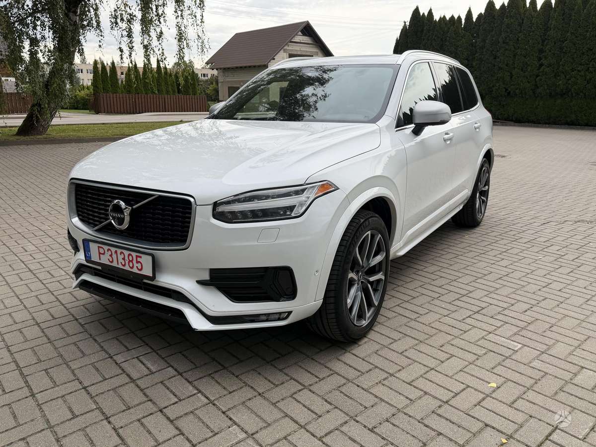 Volvo XC90 - 1
