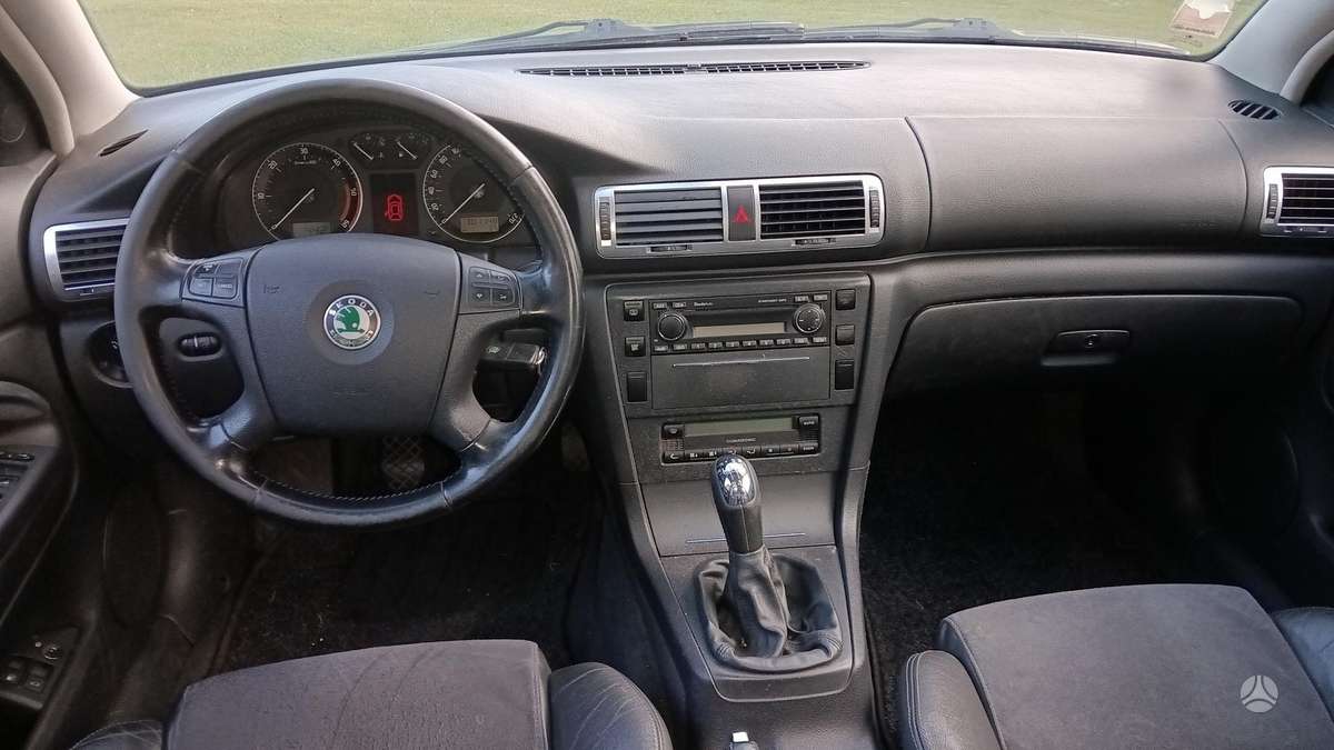 Skoda Superb, 2.0 l., Седан