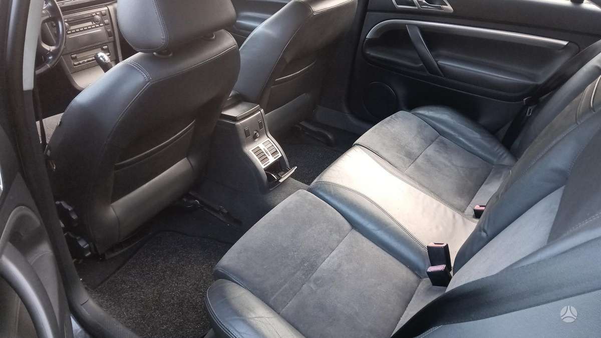 Skoda Superb, 2.0 l., Седан