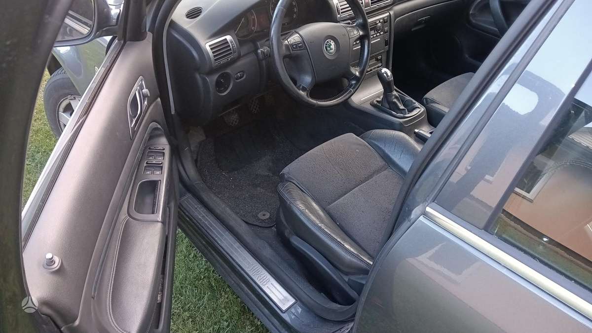 Skoda Superb, 2.0 l., Седан
