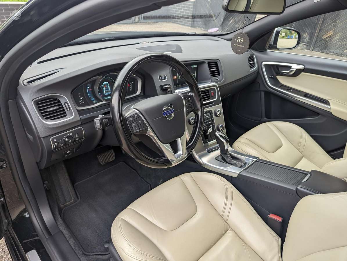 Volvo V60, 2.4 l., Универсал