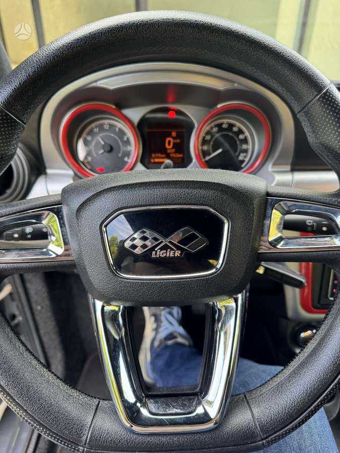 Ligier JS50, 0.5 l., Хэтчбек