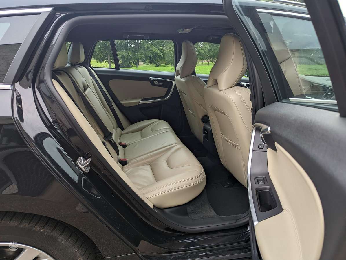 Volvo V60, 2.4 l., Универсал