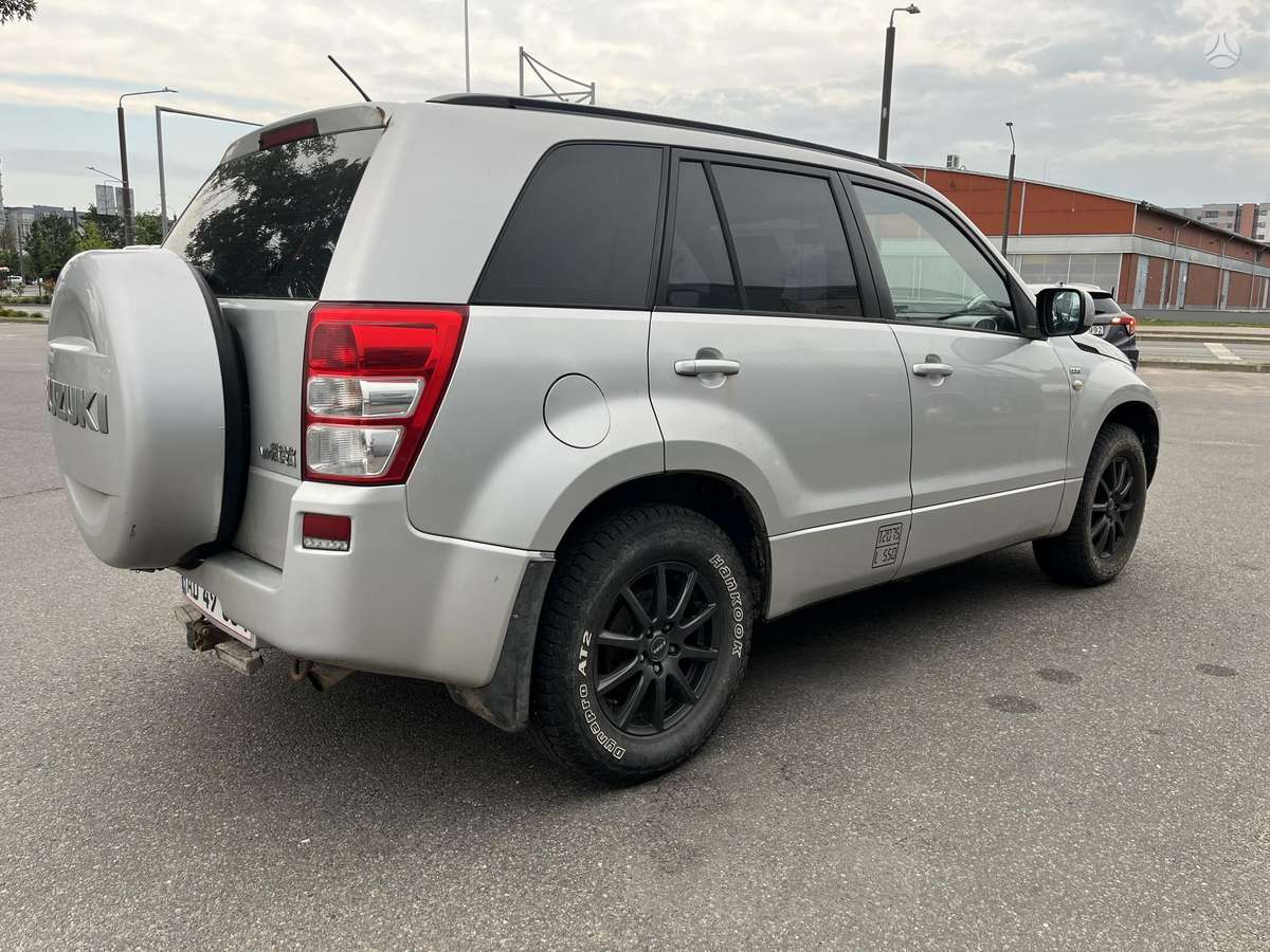 Suzuki Vitara - 3