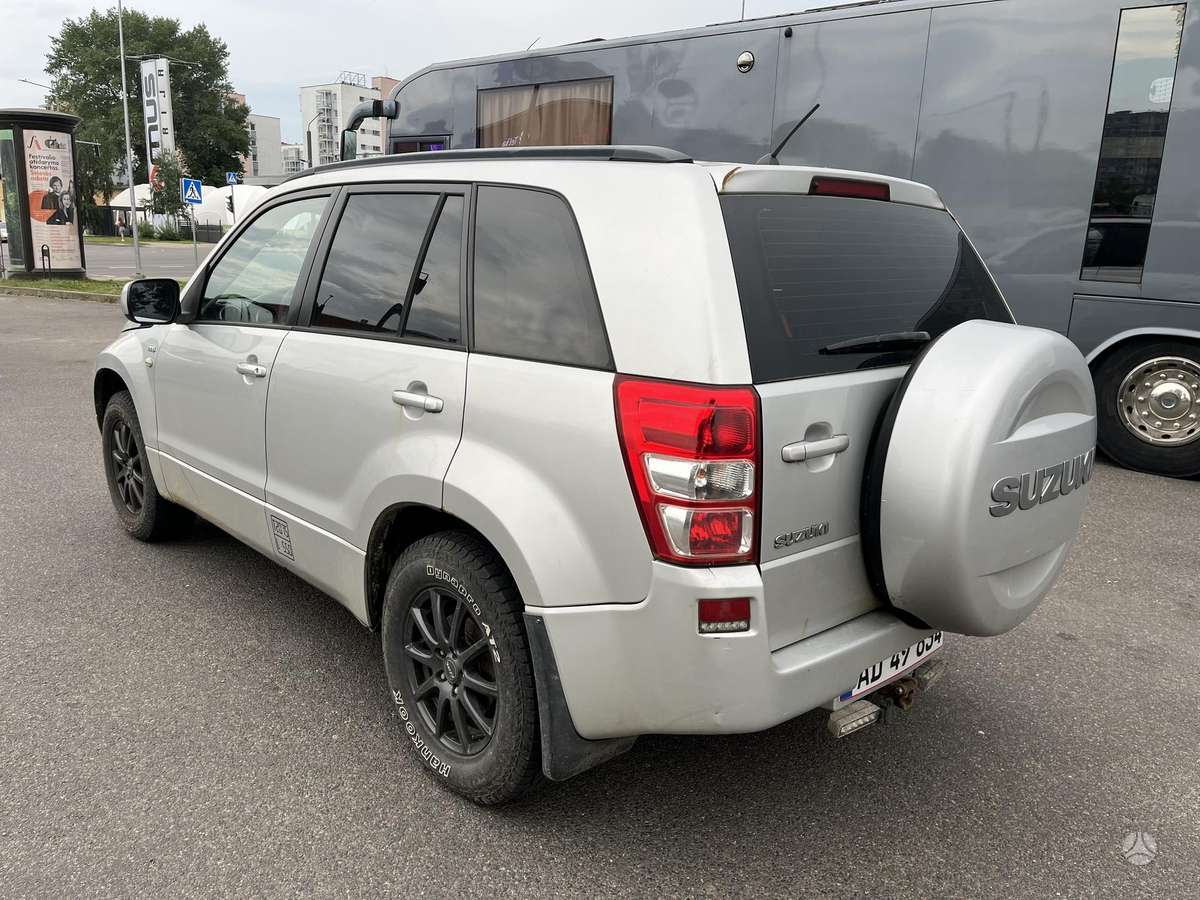 Suzuki Vitara - 4