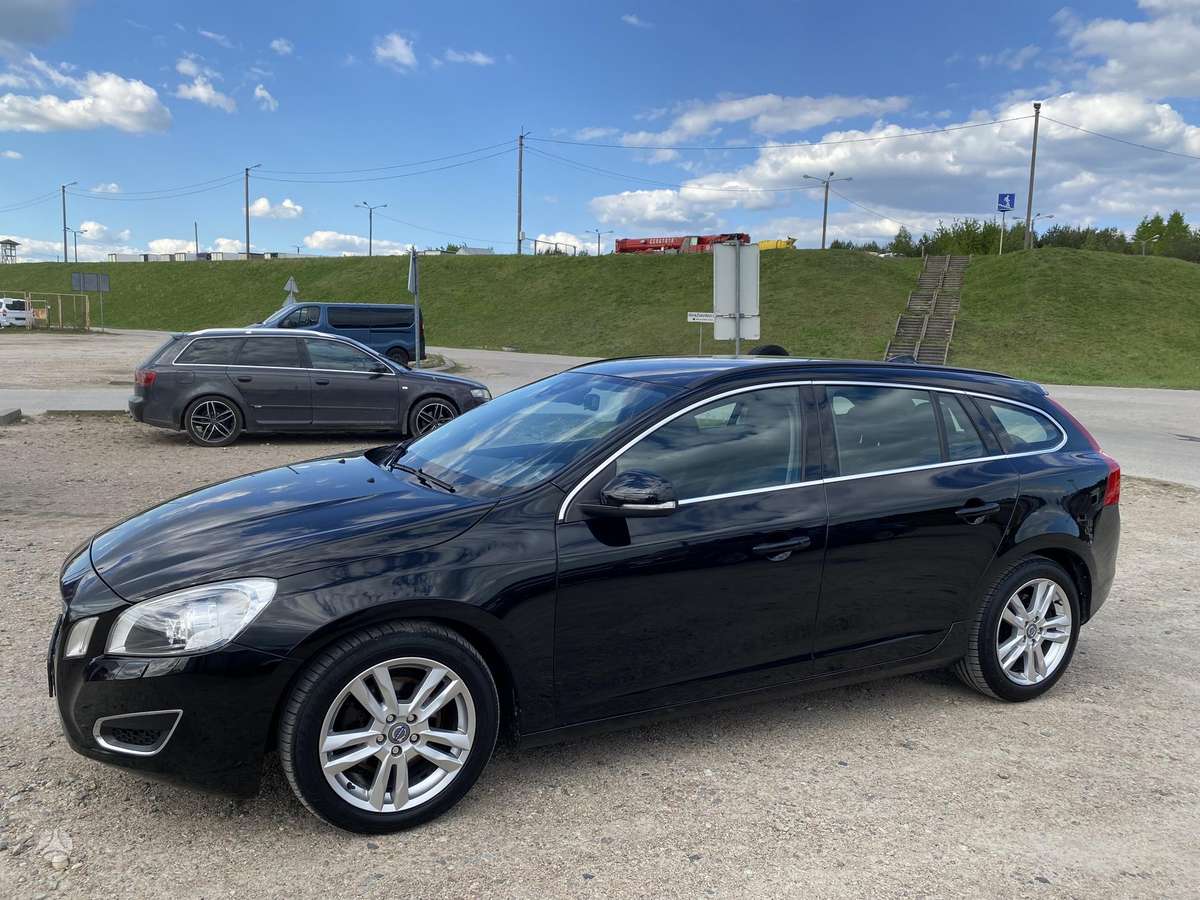 Volvo V60, 2.0 l., Универсал