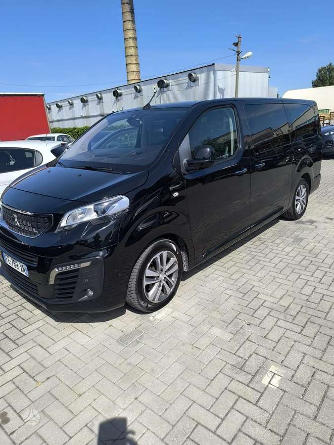 Peugeot Traveller - 1