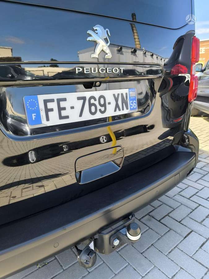 Peugeot Traveller - 8