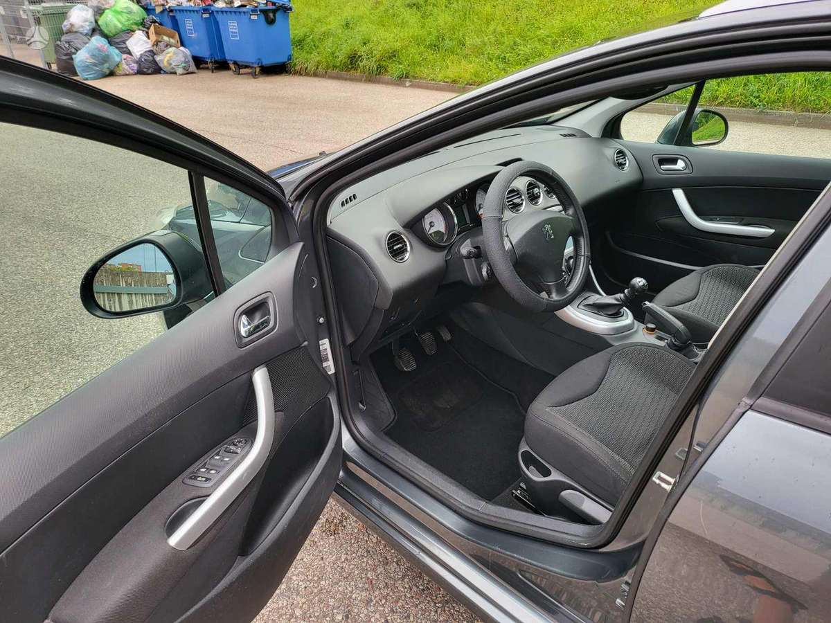 Peugeot 308, 1.6 l., Универсал