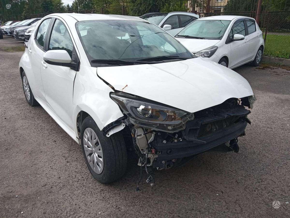 Toyota Yaris - 1