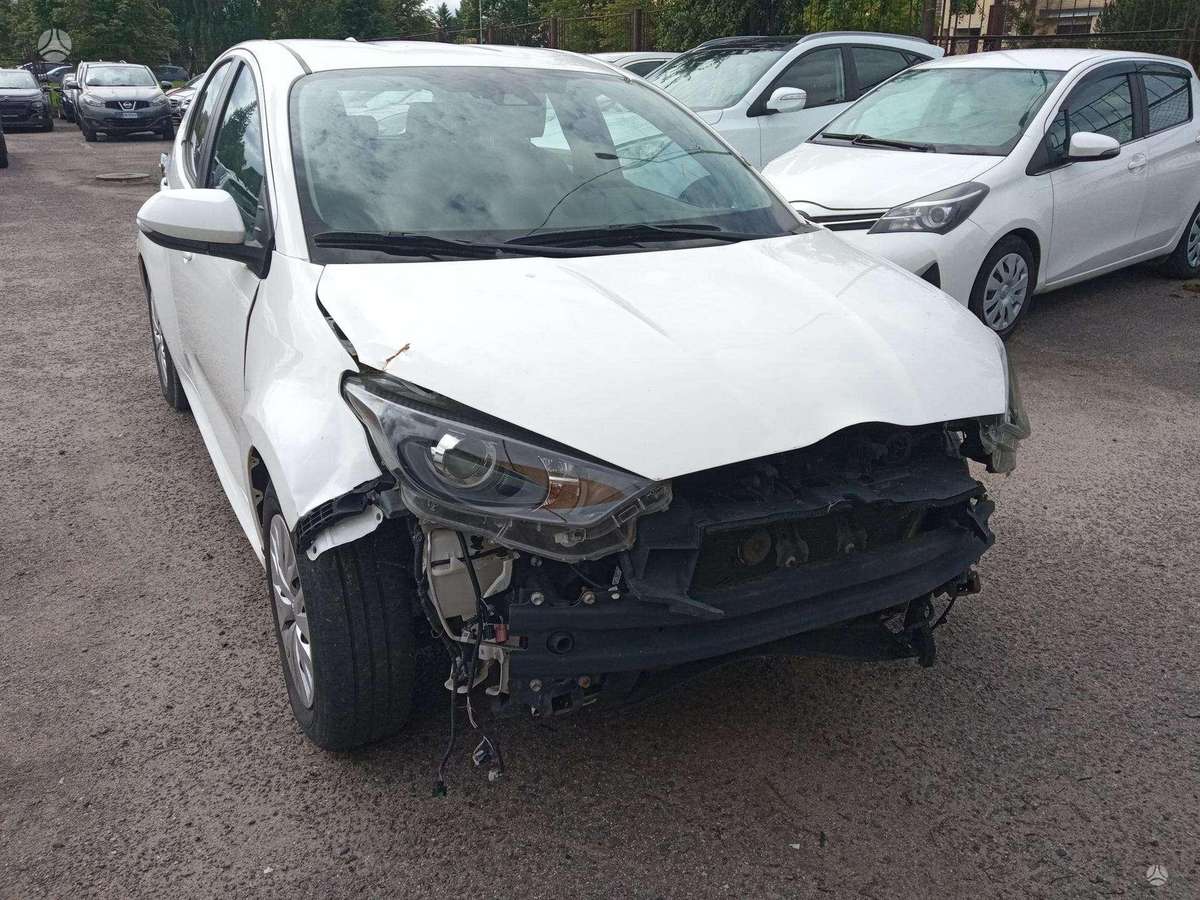 Toyota Yaris - 4