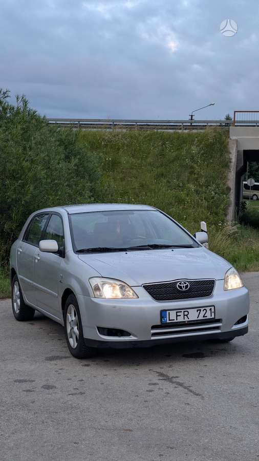 Toyota Corolla - 1