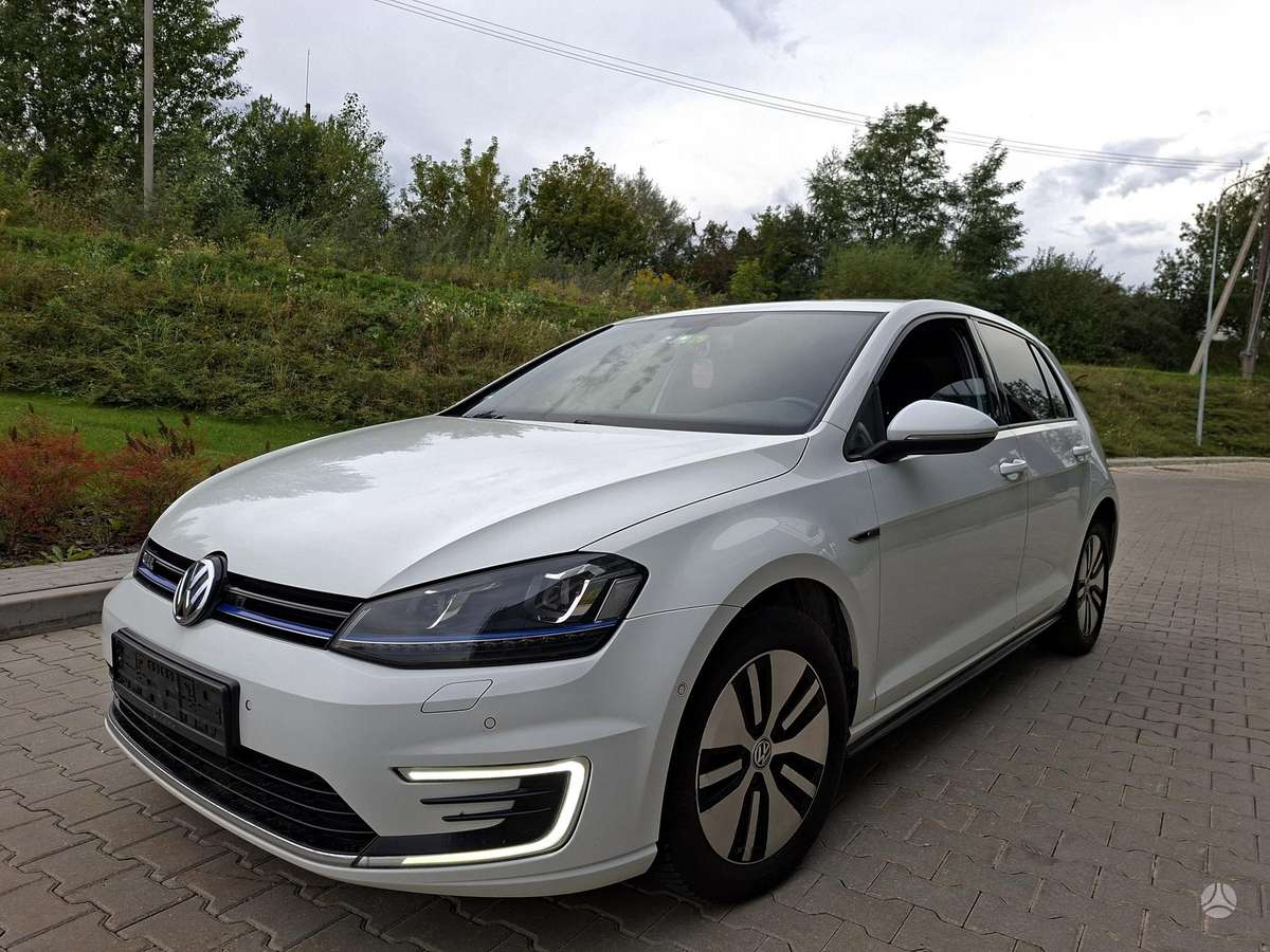 Volkswagen Golf - 5