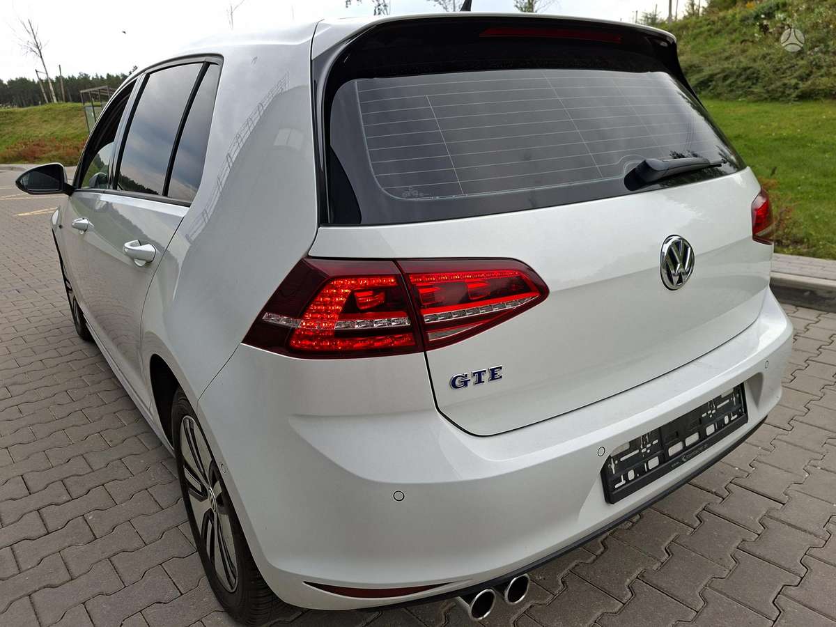 Volkswagen Golf - 7