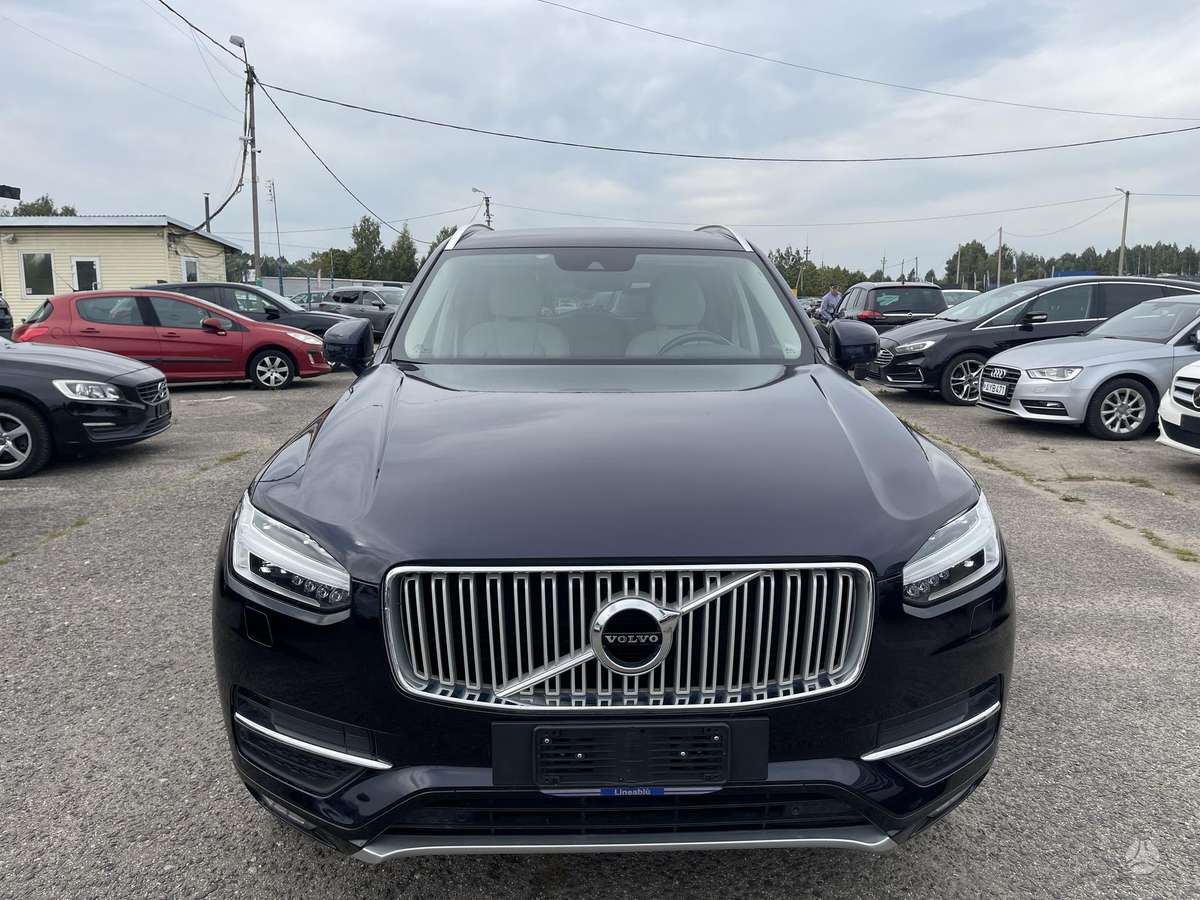 Volvo XC90 - 2
