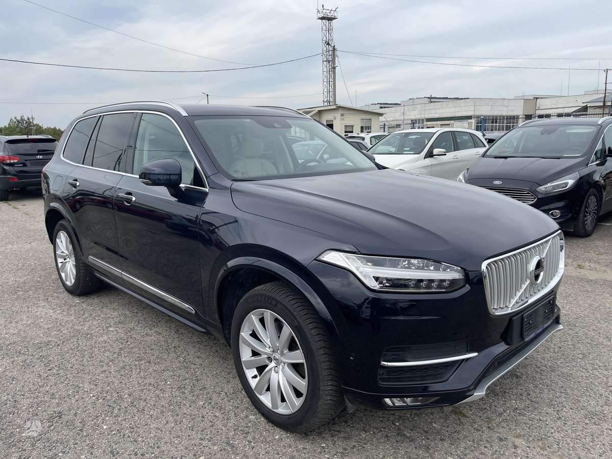 Volvo XC90 - 3