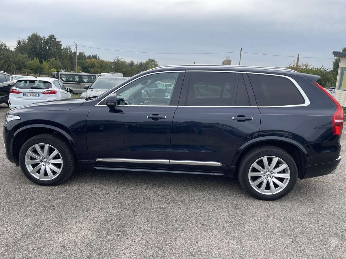 Volvo XC90 - 8